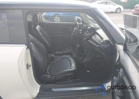 2015 Mini Hardtop Cooper from USA, damaged, VIN WMWXM5C51F3A58598